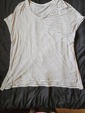 LOFT White Tee with Black Stripes - Short Sleeve L